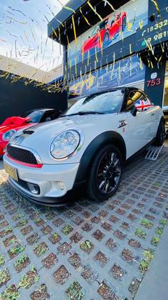 MINI COOPER 1.6 S 16V TURBO GASOLINA 2P AUTOMÁTICO MINI COOPER 1.6 S 16V TURBO GASOLINA 2P AUTOMÁTICO